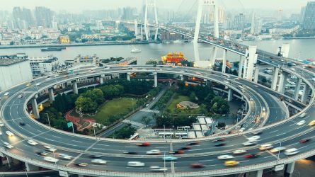 Verkehr in Shanghai © Adobe/Funny Studio