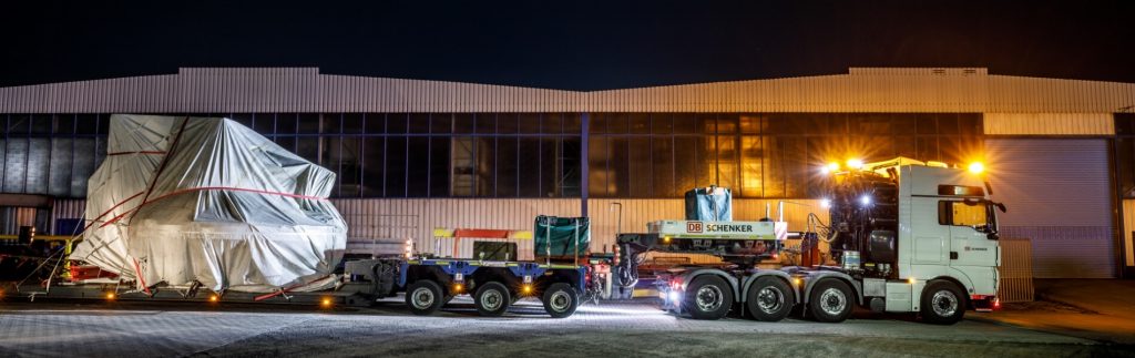 131 Tonnen auf dem Weg zur weltgrößten Baumaschinen-Messe BAUMA © Michael Neuhaus / DB Schenker