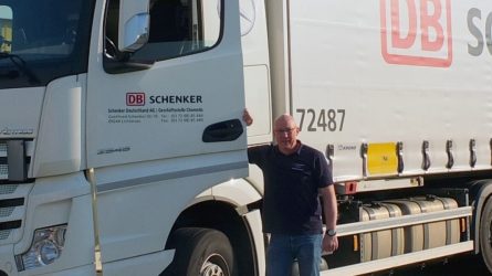 Berufskraftfahrer Matthias Heinz ist Multimillionär bei den gefahrenen Kilometern. Leute wie er stützen die Gesellschaft. © DB Schenker