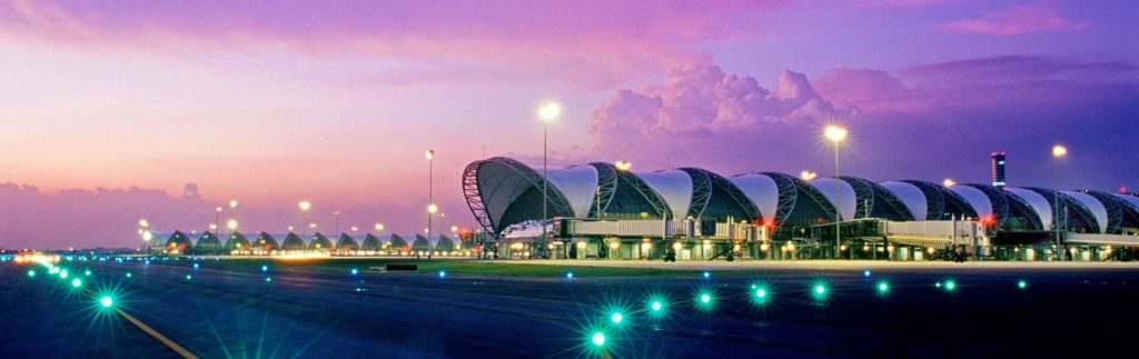 Suvarnabhumi ist Thailands Tor zur Welt: Jährlich nutzen 65 Millionen Passagiere den Flughafen im Osten Bangkoks. © picture-alliance/ dpa / Abaca