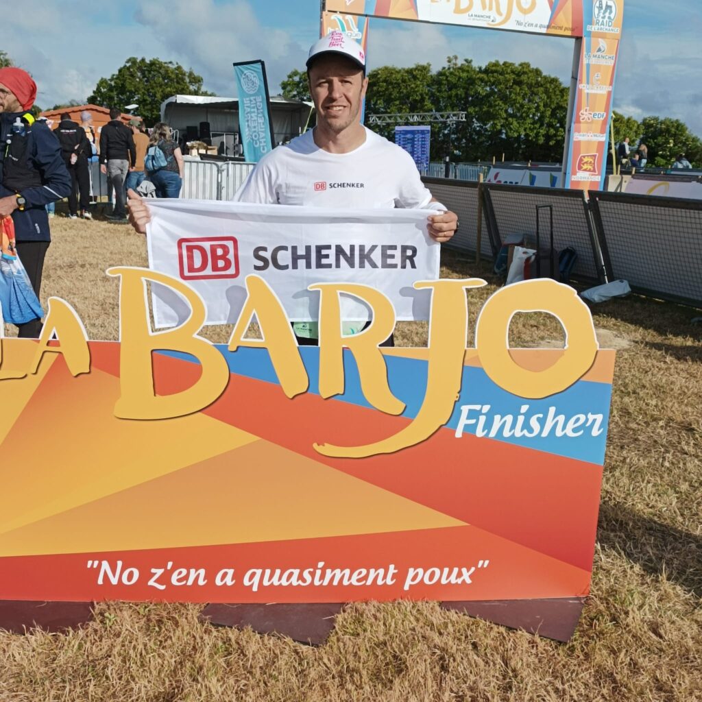 Xavier Anfrey, qui se prépare pour participer au Trail du Bourbon, à la fin de la course La Barjo